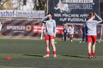 Bild 155 - wBJ Eimsbuettler TV - VfL Wolfsburg : Ergebnis: 1:3